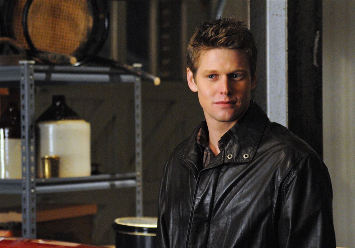 zach roerig