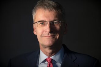 mit wem ist elmar theveßen verheiratet