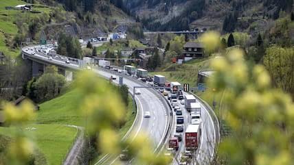 gotthard-tunnel stau richtung süden aktuell