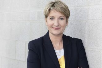 mit wem ist anne gellinek verheiratet